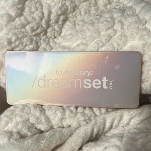 Toyfactory dreamset one